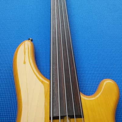 Fernandes  APB 100 unlined fretless 5 string bass 1990s EMG electronics/PUs + hard poly plastic case image 2