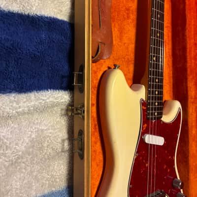 Fender Musicmaster with Rosewood Fretboard 1961 - 1964 - Olympic White image 21