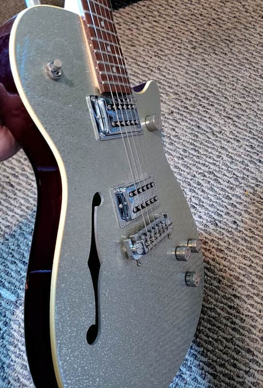 Gretsch Electromatic G-2626 Sparkle Jet Semi Hollowbody Guitar