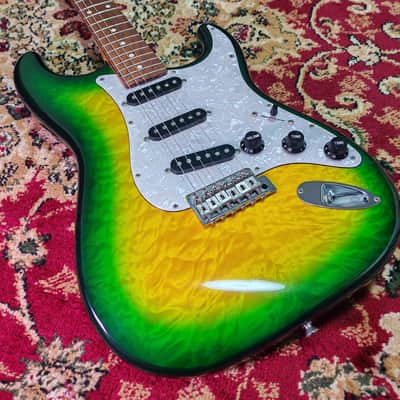 *RARE* 2013 Fender Stratocaster '62 Reissue ST62QT-YLM Yellow Lime Burst, High Grade Quilt Maple Top, Non-Catalog w/ Hangtags, MIJ Fujigen image 10