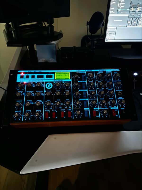 Moog Minimoog Voyager RME Rack Mount Edition image 1