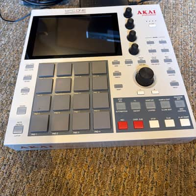 Akai MPC One Standalone MIDI Sequencer Retro Edition 2021 - Present - Grey image 1