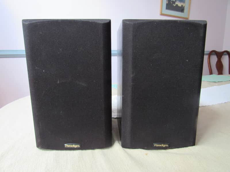 Paradigm Atom V2 bookshelf speakers image 1