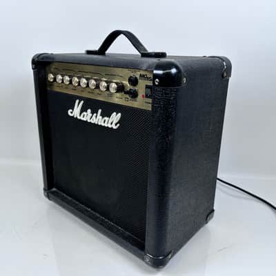 Marshall MG MG15DFX 2-Channel 15-Watt 1x8" Solid State Guitar Combo image 4