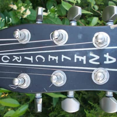 Danelectro 1457 2 Pickup baritone 2002 image 3