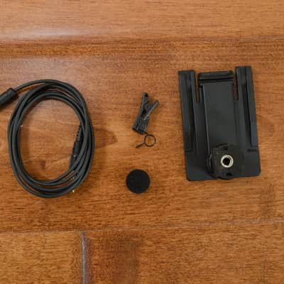 Sony UWP-D11 Integrated Digital  Wireless Lavalier Microphone Package image 8