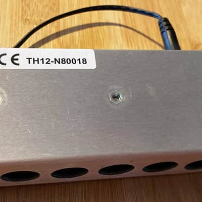 Kenton THRU-12 MIDI Thru Box – 1 In / 12 Out MIDI Splitter – Excellent Condition image 4
