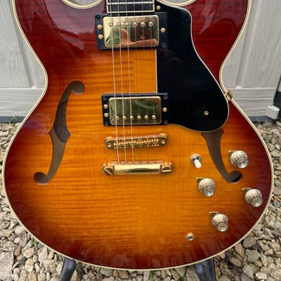 Yamaha SA2200-OVS Semi-Hollow Electric Guitar 2010s - Violin Sunburst image 3