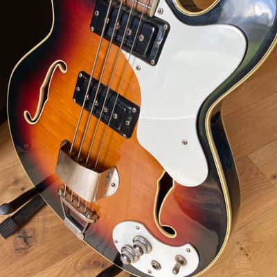 Mosrite Celebrity II Bass 1967 - Sunburst image 2