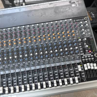 Mackie 1604-VLZ3 16-Channel Mic / Line Mixer | Reverb