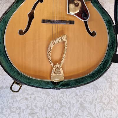 1995 Guild Artist Award USA Custom Shop Archtop Jazz Guitar American image 4