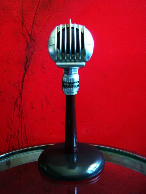 Vintage 1940's Turner 33X crystal microphone satin chrome w
