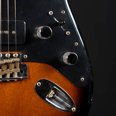 Fender Custom Shop Limited Edition Dual P90 Stratocaster Journeyman - Faded Aged 2-Color Sunburst image 6