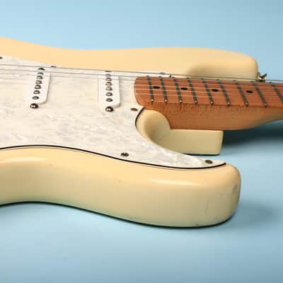 1992 Squier MIK Stratocaster Korea Off-White Maple Neck image 13