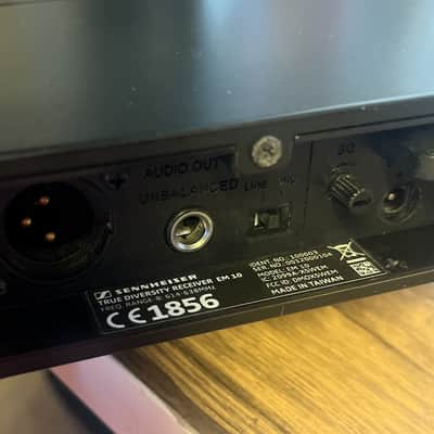Sennheiser True Diversity Combo Transmitter/Receiver EM-10 image 13