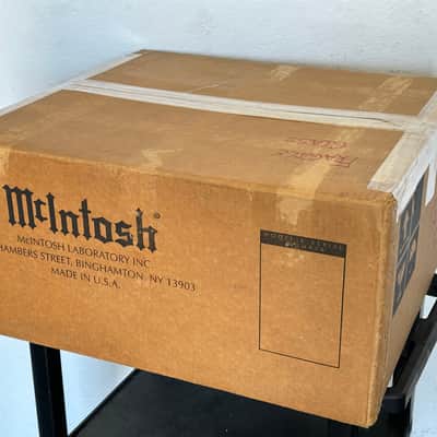 McIntosh C2200 Tube Preamplifier w/ Original Box image 2