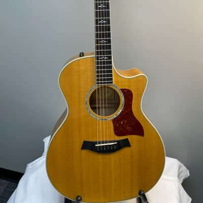 Taylor 614ce with ES1.3 Electronics 2010 - Natural image 1