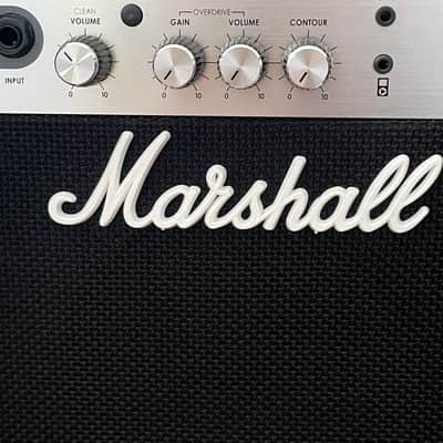 Marshall MG Carbon Fiber MG10CF 2-Channel 10-Watt 1x6.5" Solid State Guitar Combo 2011 - 2018 - Black Carbon Fiber image 3