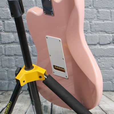 G&L Tribute Series Doheny with Rosewood Fretboard 2018 - Present - Shell Pink image 5