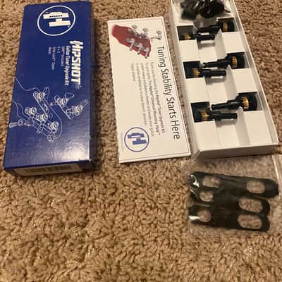 Hipshot 6GLO Grip-Lock Locking Guitar Tuning Machines 3+3 Black - Black image 1