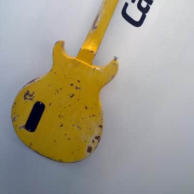 Johnny Thunders - Guitar - tribute - Junior Double Cutaway - TV Yellow - Relic image 2