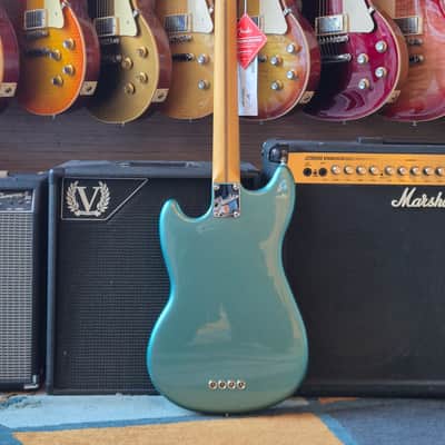 Fender American Professional Classic Mustang Bass 2026 - Faded Sherwood Green Metallic image 12