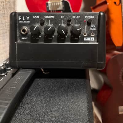 Blackstar Fly 3 3-Watt 1x3" Battery-Powered Mini Guitar Combo 2014 - Present - Black image 3