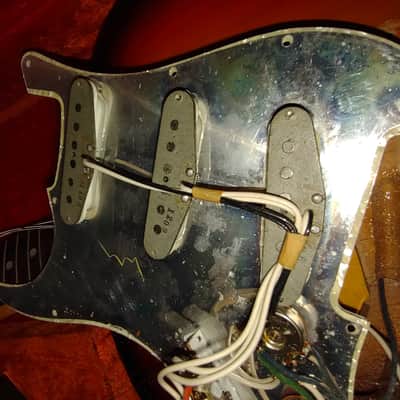 1969 Fender Stratocaster Sunburst w/Rosewood Board- All Original! Hendrix-era Strat & Case- Video Demo image 17