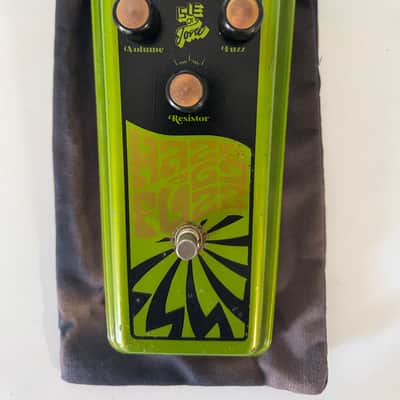 Isle of Tone Haze 69 Fuzz Fuzz Effect (2021), ser. #42. image 4