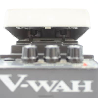 Boss PW-10 V-Wah Multi Wah Guitar Effect Pedal image 10