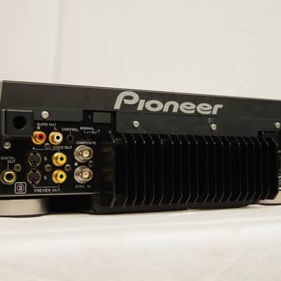 Pioneer DVJ-1000 Professional CD/DVD Turntable image 2