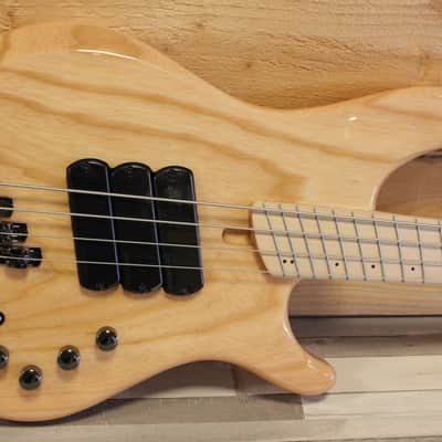 Dingwall Combustion 3-4 Natural, Maple fretboard image 2