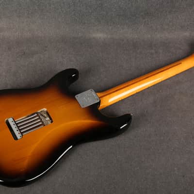 Fender Eric Johnson Stratocaster - 2-Tone Sunburst - 2nd Hand image 16