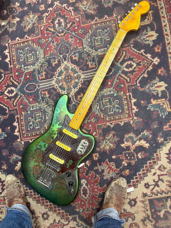 Squier Classic Vibe Bass VI
