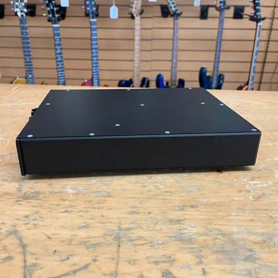 Earthworks Microphone Preamp 1021 w/Box image 3