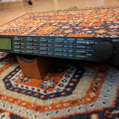 TC Electronic M2000 Multi-Effect Unit 2010s - Silver image 3
