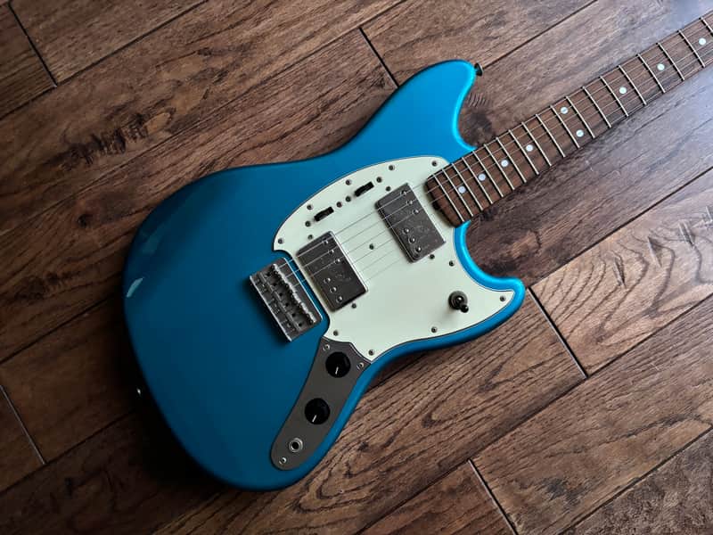 2010 Fender Pawn Shop Mustang Special Electric Guitar Short Scale Lake Placid Blue MIJ Japan