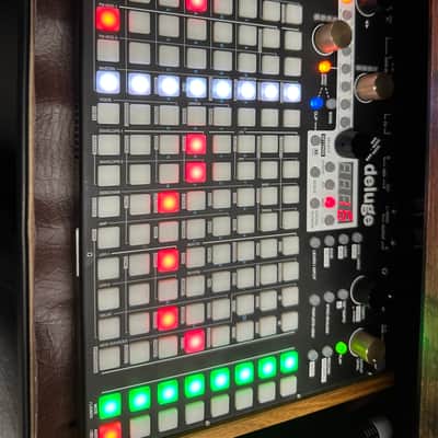 Synthstrom Audible Deluge 64-Voice Desktop Synthesizer with OLED Display 2022 - Present - Black image 2