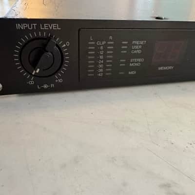 Yamaha SPX990 Professional Multi-Effect Processor 1990s - Black image 2