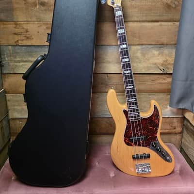 2006 American Vintage Reissue '75 J-Bass Natural w/case image 23
