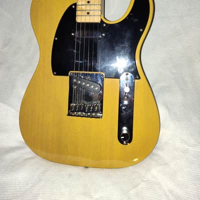 Squier Telecaster Maple Fretboard with Gig Bag + Pedal + mic + strap + strings image 12