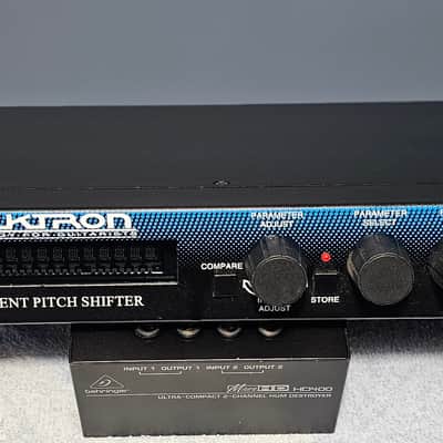 USA Rocktron Intellipitch - Harmonizer and Multi-Effects Processor image 1