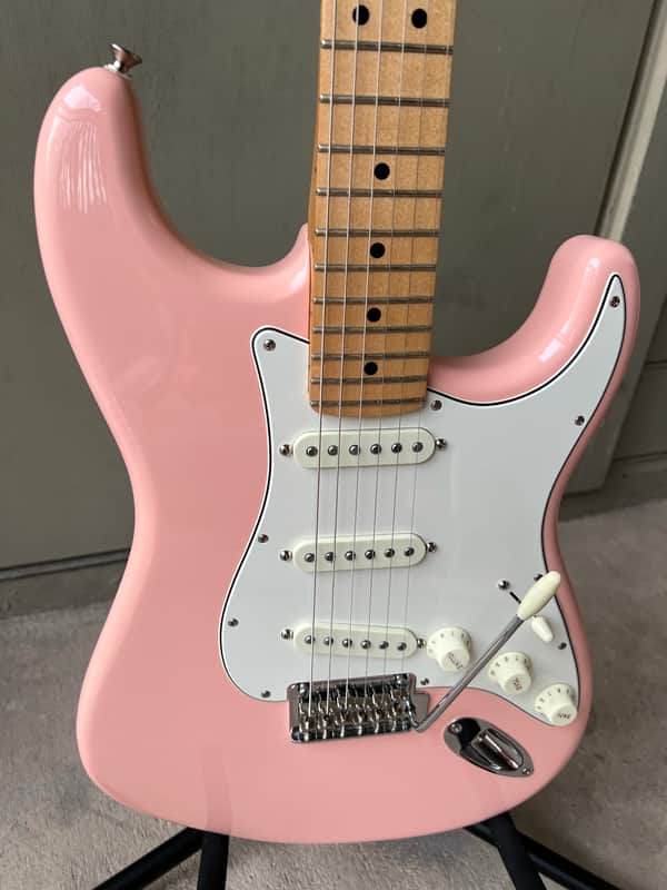 Fender Limited Edition Player Stratocaster - Gig Bag and Installed Locking Tuners Included - Shell Pink and Maple Fretboard image 1