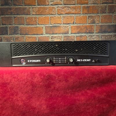 Crown XLS 202 2-Channel Power Amplifier image 1