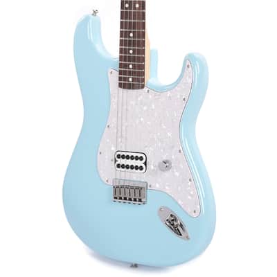 Fender Artist Limited Edition Tom DeLonge Stratocaster Daphne Blue (Serial #MX23135018) image 2