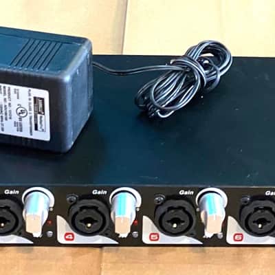 SM Pro Audio PR8 8 Ch Microphone Pre Amp | Reverb
