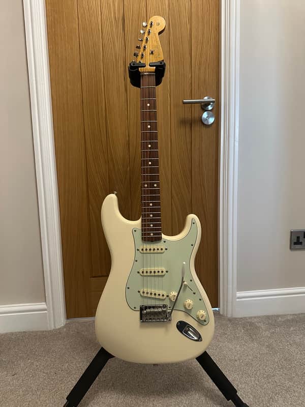 Fender Vintera '60s Stratocaster Modified with Pau Ferro Fretboard 2019 - 2023 - Olympic White image 1