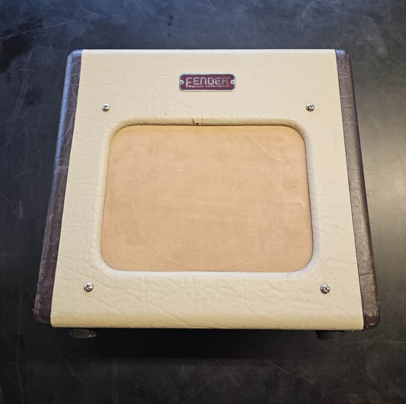 Fender Champion 600 5-Watt 1x6" Guitar Combo - Two-Tone Blonde / Brown image 1