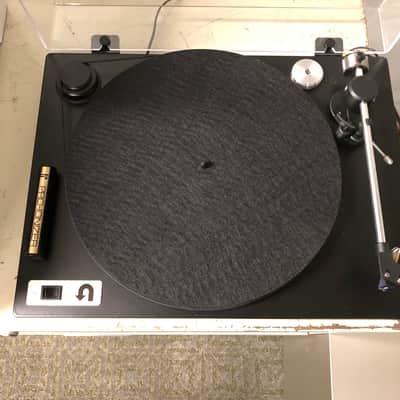 UTurn Audio Orbit Custom Turntable with Ortofon 2M Blue Cartridge and Preamp image 2