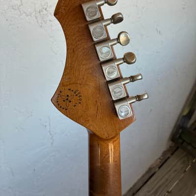 Playing demo link in Description!! Novo Serus J nucleus electric guitar Candy apple red with original case image 13
